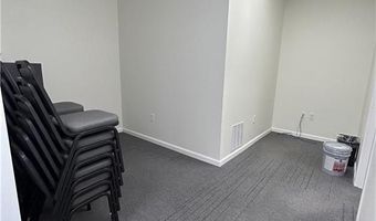 1110 SE 28th St 2, Bentonville, AR 72712
