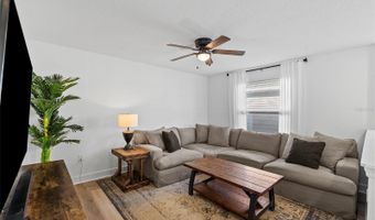 6026 JENSEN VIEW Ave, Apollo Beach, FL 33572