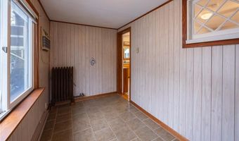 28 Rosewood Ave, Cranston, RI 02905
