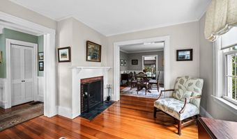 18 East St, Beverly, MA 01915