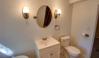 815 Hawley Ave, Alton, IL 62002