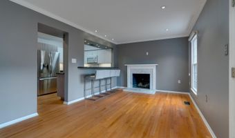 2506 E S ARLINGTON MILL Dr 5, Arlington, VA 22206