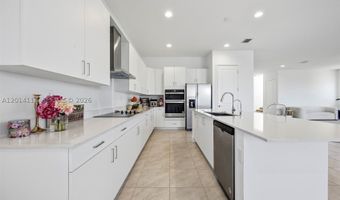 5023 OFANTO, Ave Maria, FL 34142