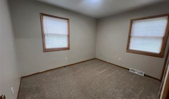 1618 Douglas Ave, Ames, IA 50010