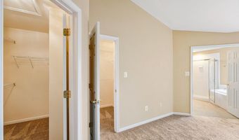 43191 RIDERS Sq, Broadlands, VA 20148