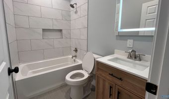 476 NE 2nd St, Arab, AL 35016