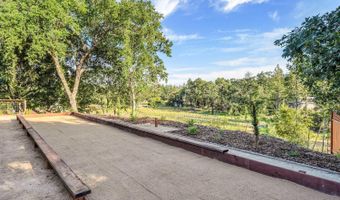 875 White Cottage Rd N, Angwin, CA 94508