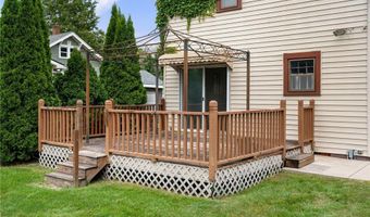 304 9th St SW, Austin, MN 55912