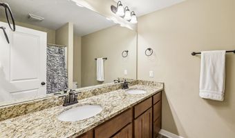 302 31st St SW, Altoona, IA 50009