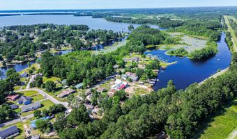 513 Pauline Dr, Bonneau, SC 29431