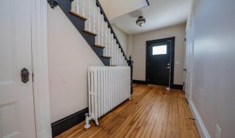 57 Linden St, Bangor, ME 04401