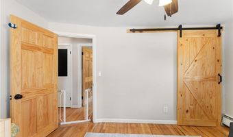 103 Everglade Ave, Warwick, RI 02886