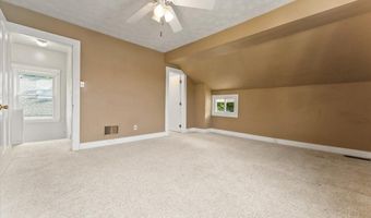 5916 Woodmont Ave, Cincinnati, OH 45213