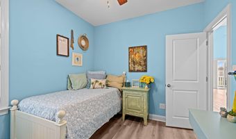 109 E Terminal Blvd, Atlantic Beach, NC 28512