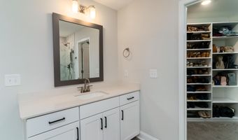 552 Watauga Ln, Aberdeen, NC 28315