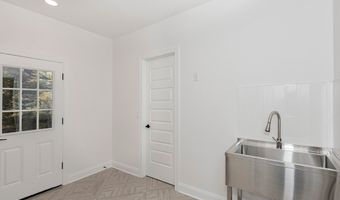 29549 N Hilltop Rd, Orange, OH 44022