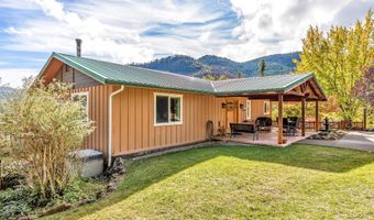 7811 Lost Creek Rd, Eagle Point, OR 97524