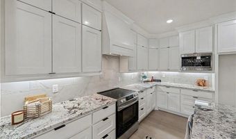 30 Cromer Dr, Bella Vista, AR 72715
