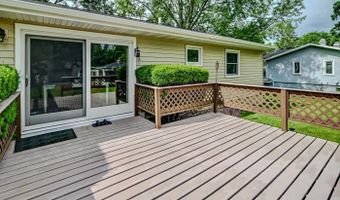5514 Meadowood Dr, Fitchburg, WI 53711