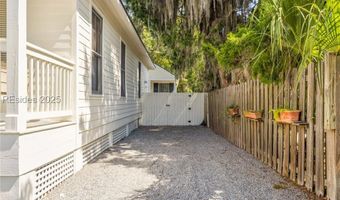 1711 Duke St, Beaufort, SC 29902