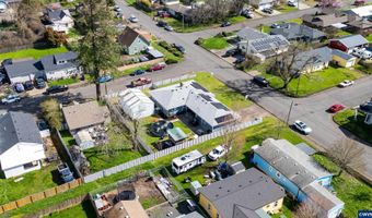 765 13th Ave SE, Albany, OR 97322