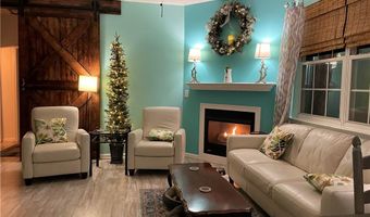 968 Windcroft Cir NW, Acworth, GA 30101