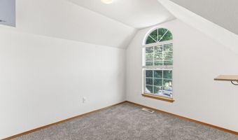 16056 NW TELSHIRE Dr, Beaverton, OR 97006