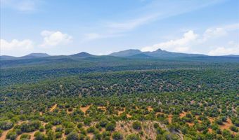 918 Wolf Rd, Ash Fork, AZ 86320