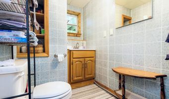 129 Summit St, Baileyville, ME 04694
