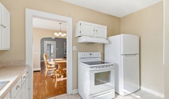 81 N 8th Ave, Beech Grove, IN 46107