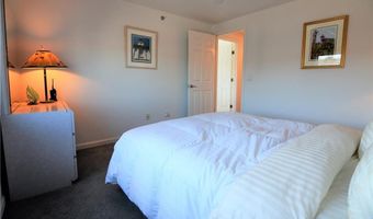 3 Kirwins Ln, Newport, RI 02840