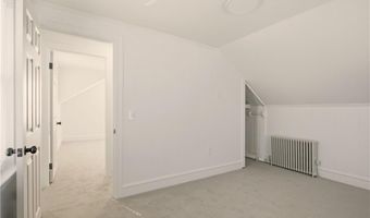 292 Sowams Rd, Barrington, RI 02806