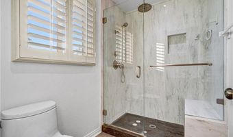5215 E Rolling Hills Dr, Anaheim, CA 92807