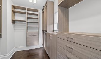 4964 ESKRIDGE Ter NW, Washington, DC 20016