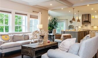 201 Rodman Ln, North Kingstown, RI 02852