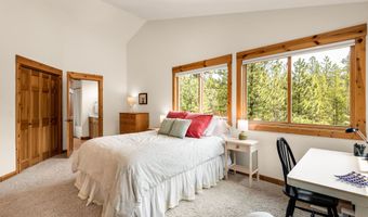16396 Skyline Dr, Bend, OR 97703