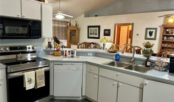 55730 HOLIDAY Cir, Astor, FL 32102