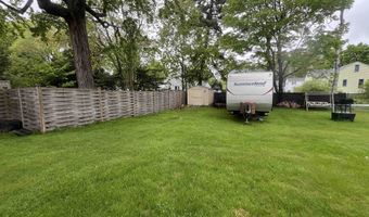 14 Brierwood Ln, Burlington, VT 05408