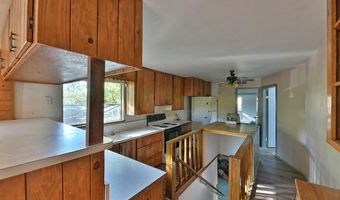 2534 Holcomb Springs Rd, Gold Hill, OR 97525