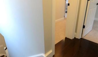 13 Arnold Ave 1, Jamestown, RI 02835