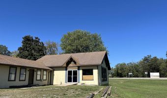 105 Couch St, Alton, MO 65606