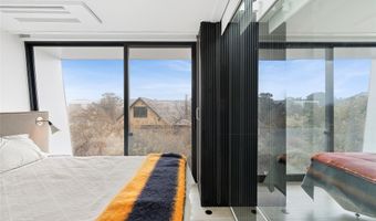 9 Ocean Ln, Amagansett, NY 11930
