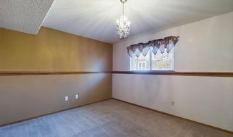 804 E Maywood St, Brandon, SD 57005