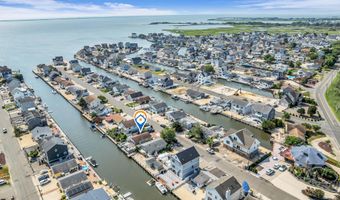 215 Pine Dr, Bayville, NJ 08721