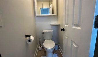 11640 Vista Forest Dr, Alpharetta, GA 30005