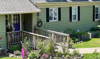 29 Stony Acre Dr, Cranston, RI 02920