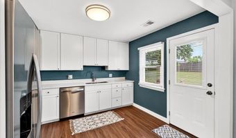 6333 Sheppard Dr, Affton, MO 63123