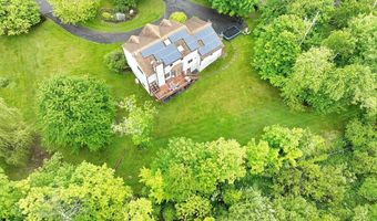 3 Larissa Ct, Airmont, NY 10952