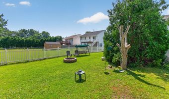 37 Wicken Sq, Albany, NY 12205