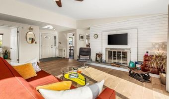 5760 Urban Dr, La Mesa, CA 91942